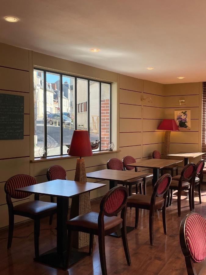 Logis Hotel Restaurant Le Monarque Blois Exterior photo